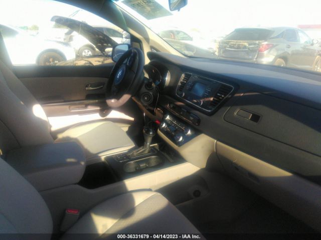 KNDMB5C11G6198124 KIA SEDONA LX