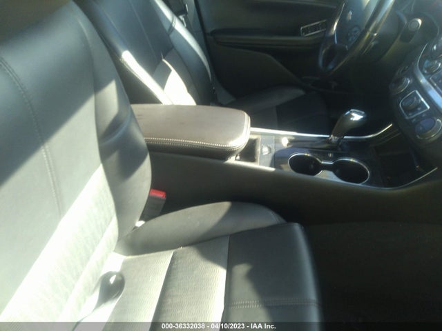 Chevrolet IMPALA LT 2018 2G1105S32J9109147 Image 5