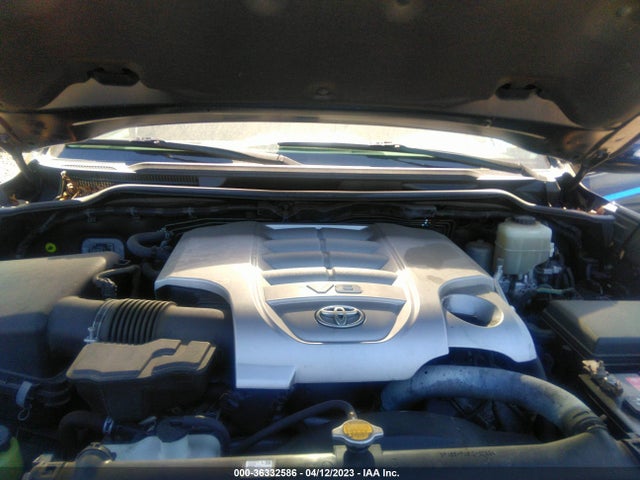 2016 Toyota Land Cruiser, VIN: JTMCY7AJXG4040417