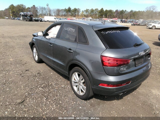 WA1ECCFSXHR009135 Audi Q3 PREMIUM