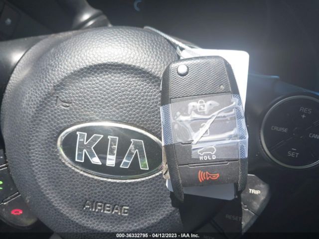 KNDJP3A59F7212830 KIA SOUL +