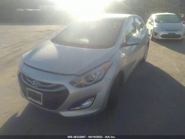 Hyundai ELANTRA GT 2014 KMHD35LH3EU186524 Image 2