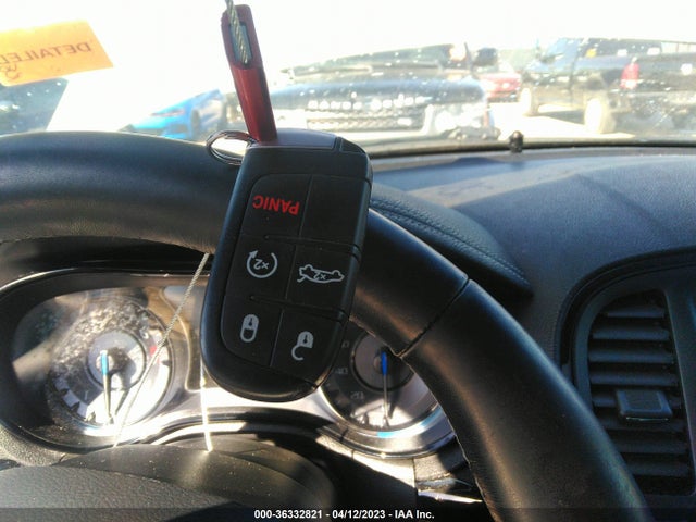 2C3CCABG3KH667653 Chrysler 300 300s