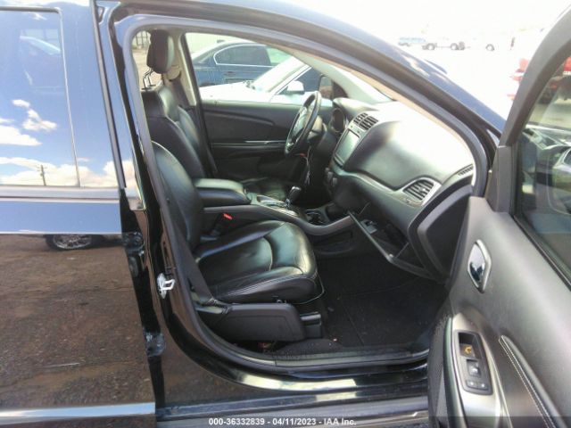 3C4PDCGB9JT156201 Dodge Journey Crossroad