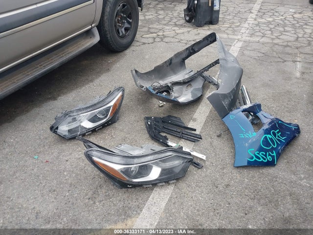 Chevrolet EQUINOX LT 2019 2GNAXJEV5K6255660 Image 4