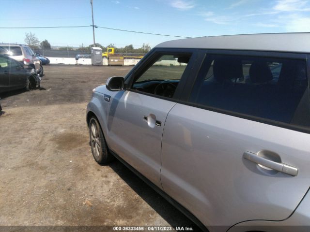 KNDJX3A59G7832112 KIA Soul !