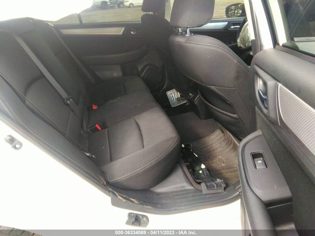 4S3BNAC69J3033725 Subaru Legacy Premium