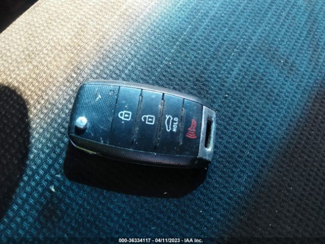 5XYKT3A64EG546810 KIA SORENTO LX