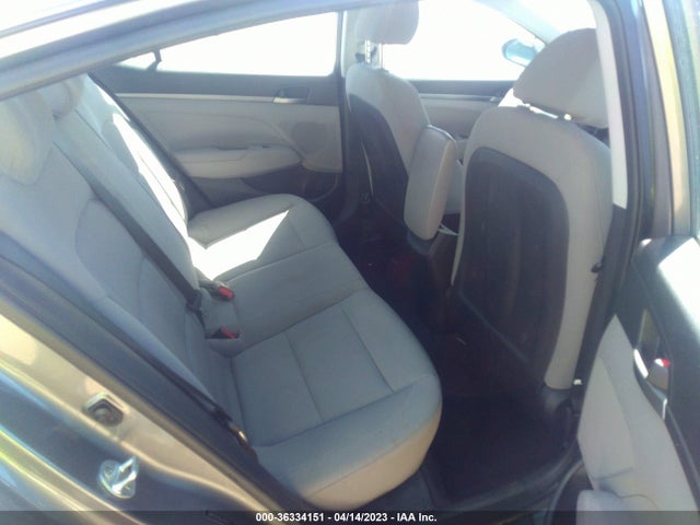 Hyundai ELANTRA SE 2018 5NPD74LF6JH378171 Image 9