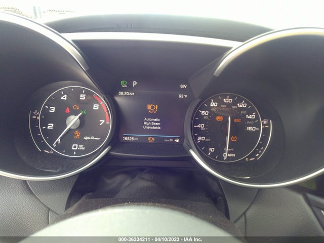 ZARFANBN2K7616828 Alfa Romeo Giulia Ti Sport Carbon