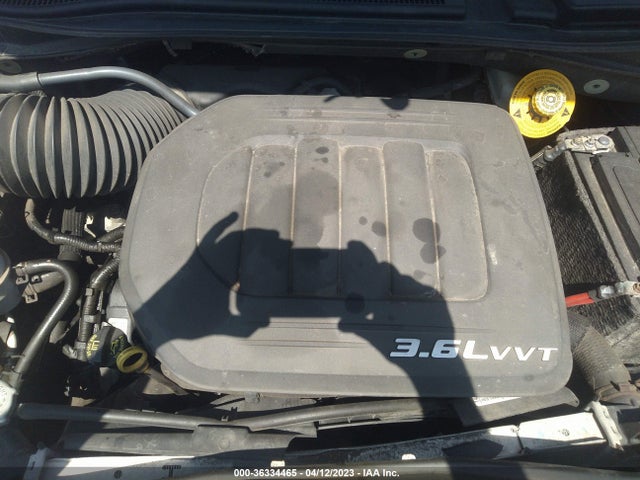 2C4RC1GG4ER143795 Chrysler Town & Country Limited