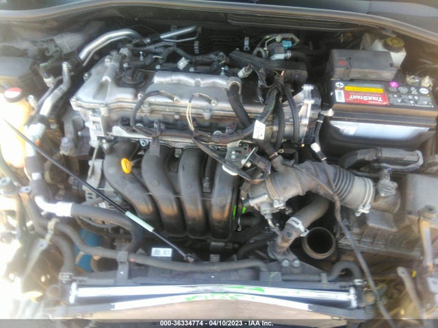 Toyota C-HR XLE 2018 NMTKHMBX4JR003645 Image 11