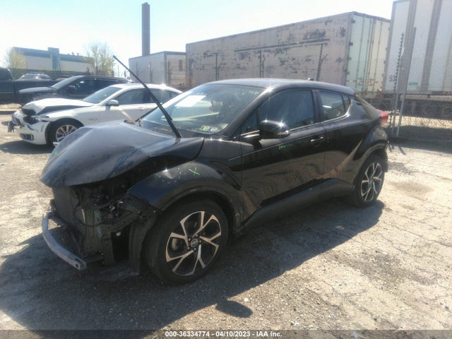 Toyota C-HR XLE 2018 NMTKHMBX4JR003645 Image 2