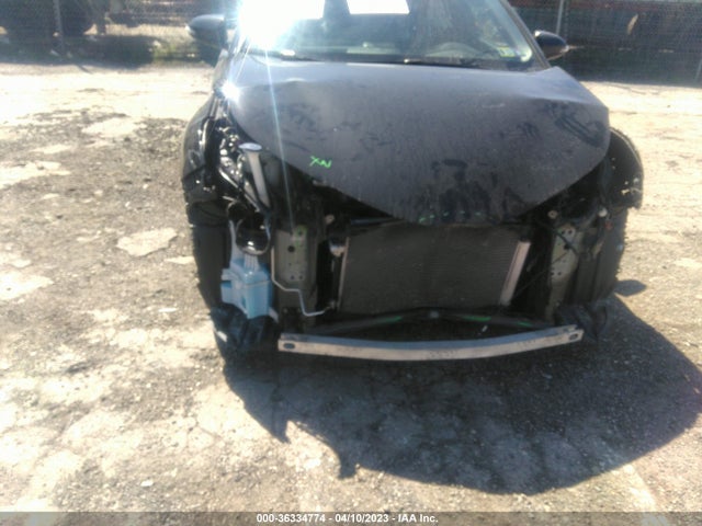 Toyota C-HR XLE 2018 NMTKHMBX4JR003645 Image 7