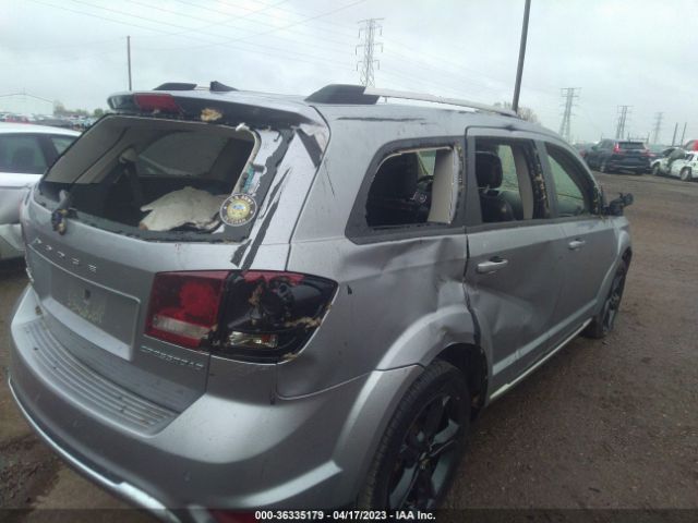 3C4PDCGBXLT269979 Dodge Journey Crossroad