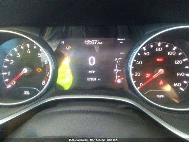 3C4NJCBB9JT165505 Jeep Compass Latitude