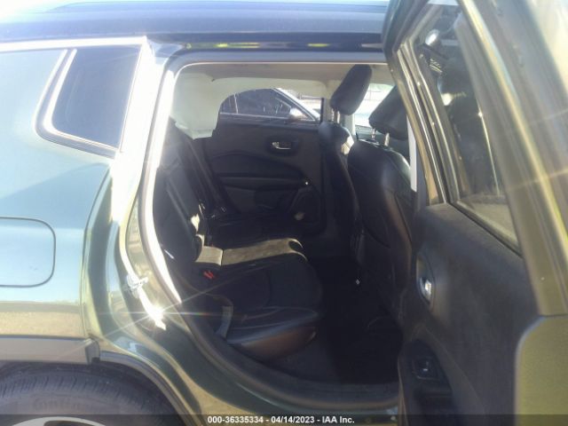3C4NJCBB9JT165505 Jeep Compass Latitude