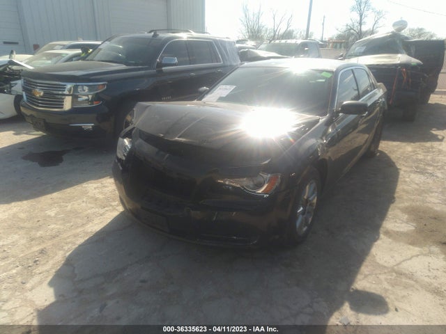 2C3CCAAG3EH260101 Chrysler 300