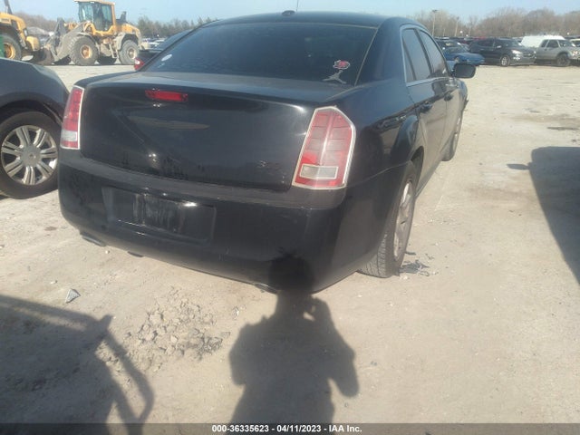 2C3CCAAG3EH260101 Chrysler 300