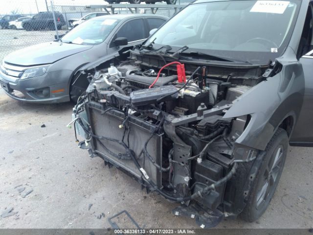 JN8AT2MT8GW010461 Nissan Rogue Sl