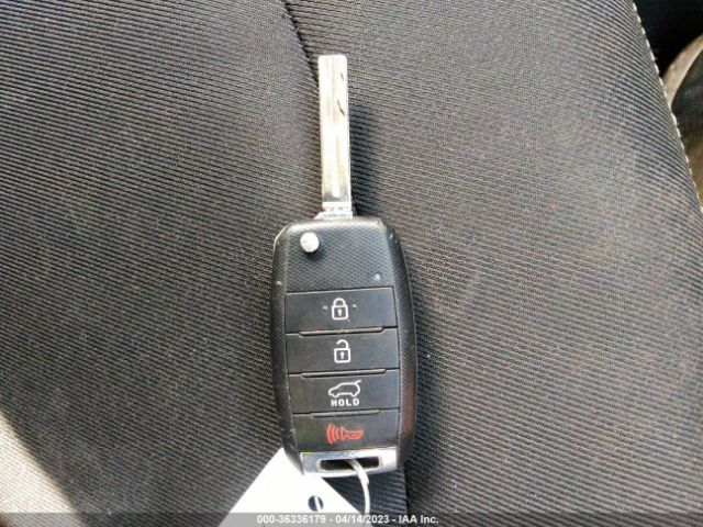 KNDJP3A51E7044387 KIA SOUL +