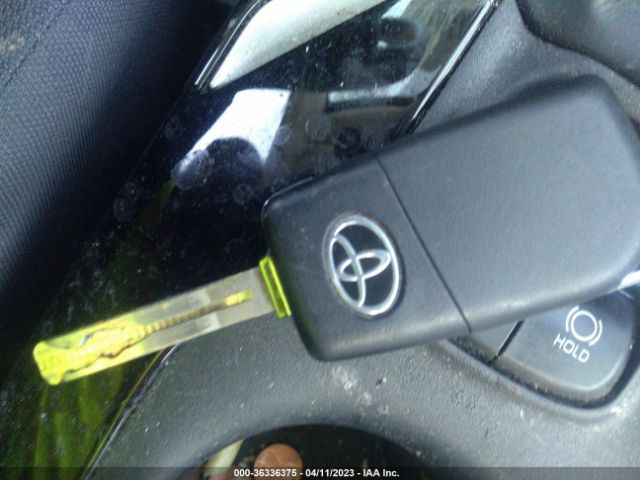 JTDEPMAE8N3005780 Toyota COROLLA LE