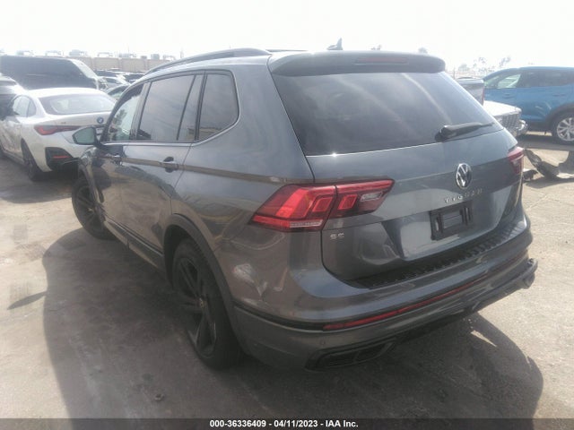 3VVCB7AX2PM038334 Volkswagen Tiguan Se R-line Black