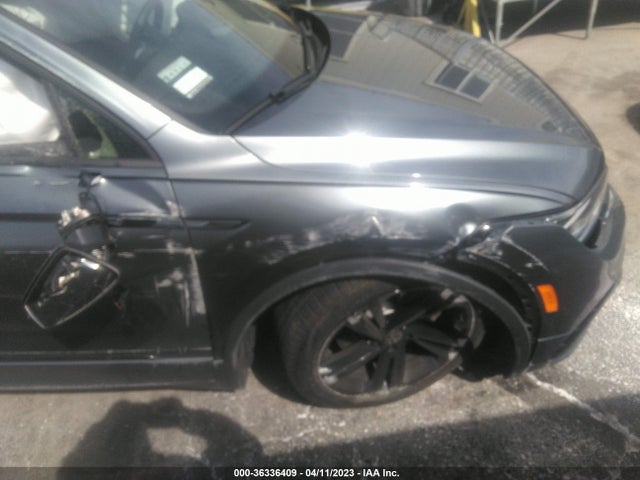 3VVCB7AX2PM038334 Volkswagen Tiguan Se R-line Black