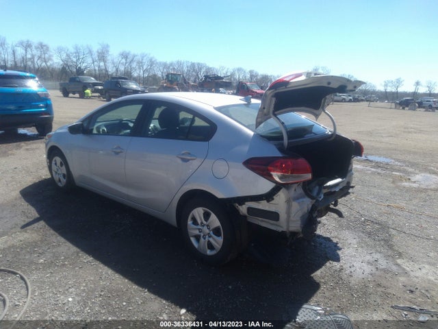 2018 KIA FORTE LX VIN: 3KPFK4A76JE205256