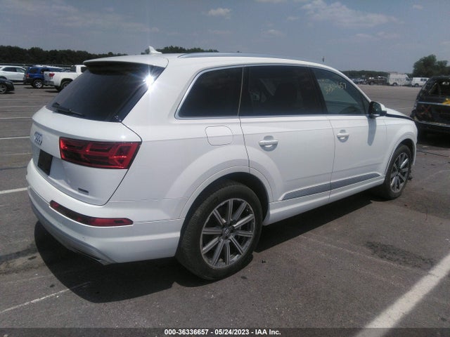 WA1LHAF74JD044457 Audi Q7 Premium Plus