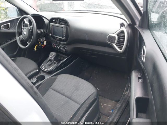 KNDJ23AU8M7746548 KIA SOUL S