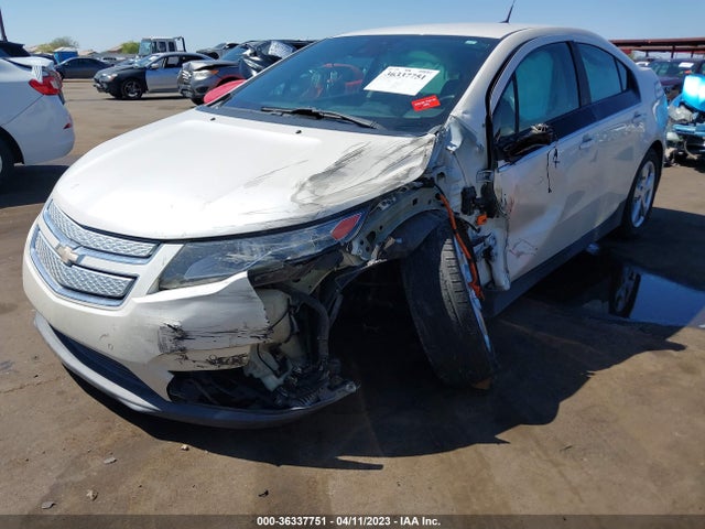 Chevrolet Volt 2014 1G1RD6E47EU160900 Image 2
