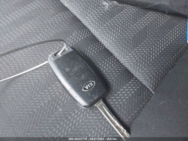 KNDPMCAC9H7297138 KIA Sportage Lx
