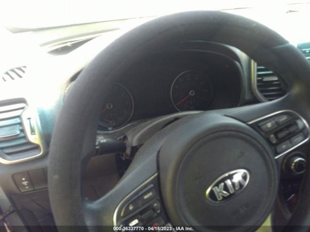 KNDPMCAC9H7297138 KIA Sportage Lx