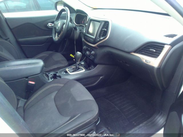 1C4PJMCS5FW529031 Jeep Cherokee Latitude