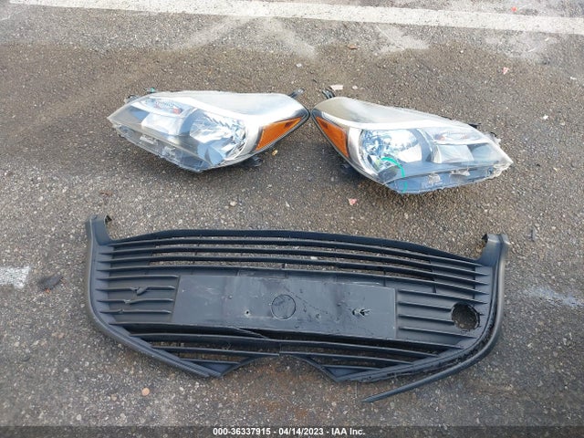 Toyota Yaris L/se/le 2015 VNKKTUD31FA043333 Image 4