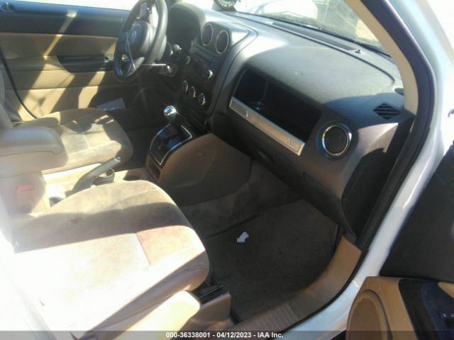 1C4NJCBA8GD675446 Jeep Compass Sport