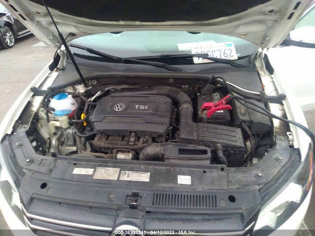 1VWAT7A34EC055034 Volkswagen Passat Wolfsburg Ed