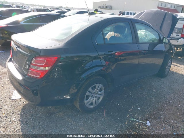 Chevrolet SONIC LS 2017 1G1JB5SH9H4175715 Image 4