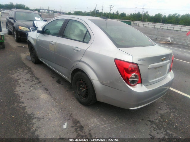 Chevrolet SONIC LS 2016 1G1JA5SH9G4101308 Image 4