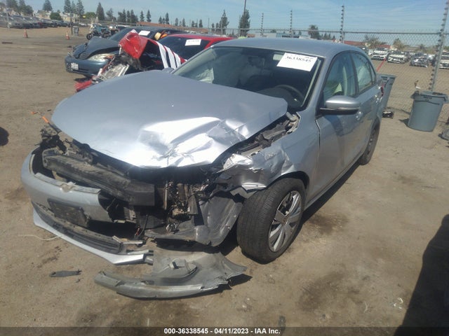 3VWD17AJ5EM254772 Volkswagen Jetta Sedan Se