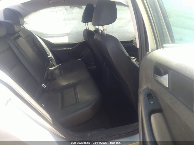 3VWD17AJ5EM254772 Volkswagen Jetta Sedan Se