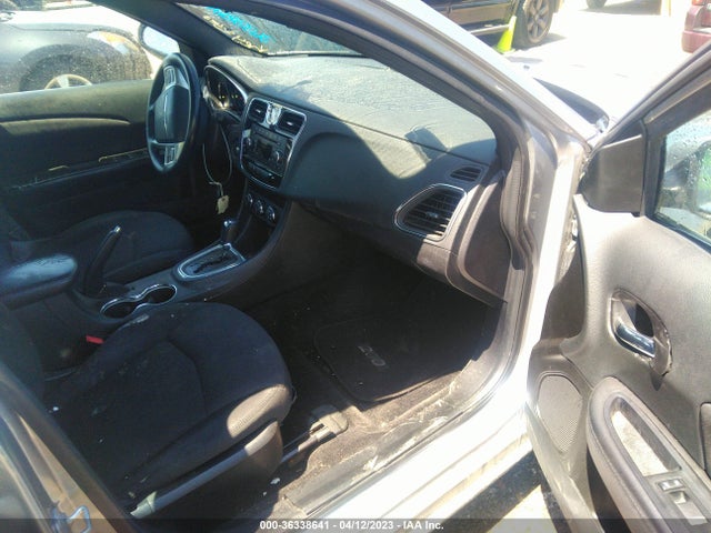 1C3CCBBB5EN137299 Chrysler 200 Touring