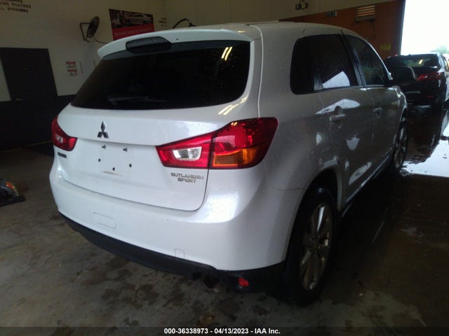 2015 MITSUBISHI OUTLANDER SPORT ES VIN: 4A4AP3AU6FE016274