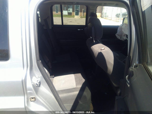 1C4NJRFB0GD657058 Jeep Patriot Latitude