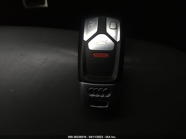 WAUB4AF46JA233208 Audi S4 Premium Plus
