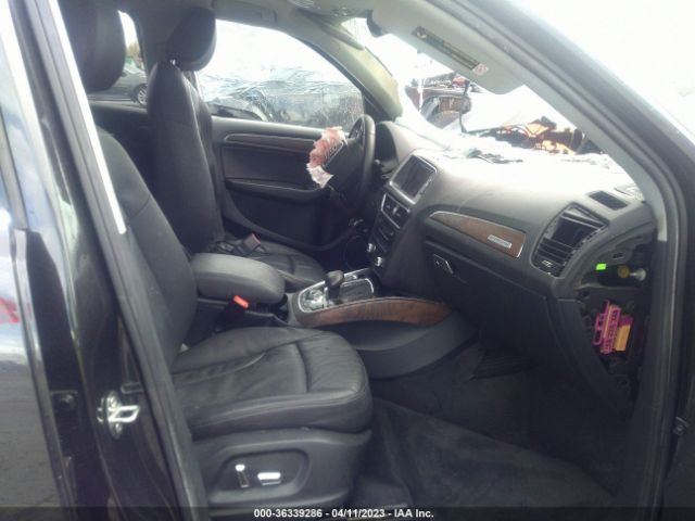 WA1DGAFP2EA033195 Audi Q5 Premium Plus