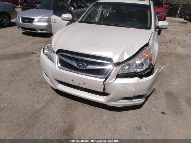 2011 SUBARU LEGACY 2.5I LTD PWR MOON VIN: 4S3BMBK61B3261603