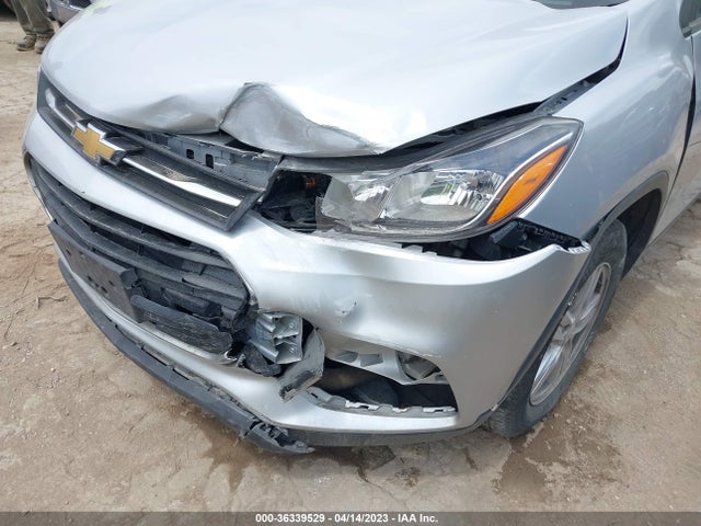 Chevrolet TRAX LS 2020 3GNCJKSBXLL281324 Image 6