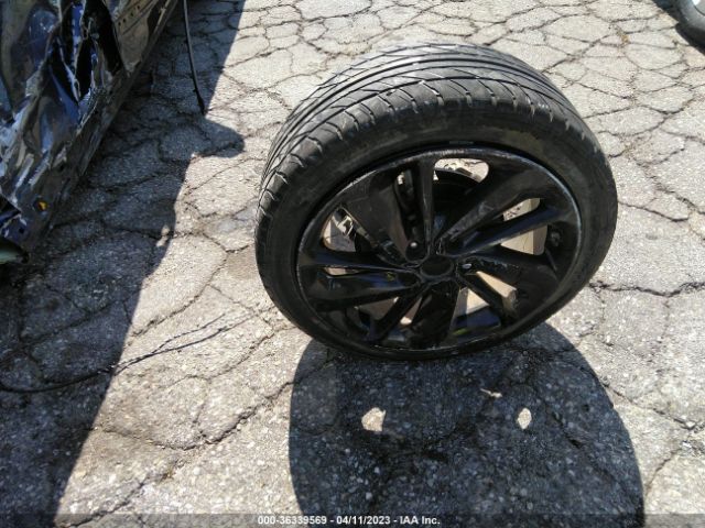 KNDCC3LC1J5150070 KIA NIRO EX